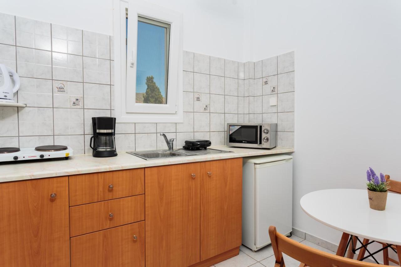 Tzane Studios & Apartments - Steps Away From Golden Beach Chrisi Akti  Esterno foto