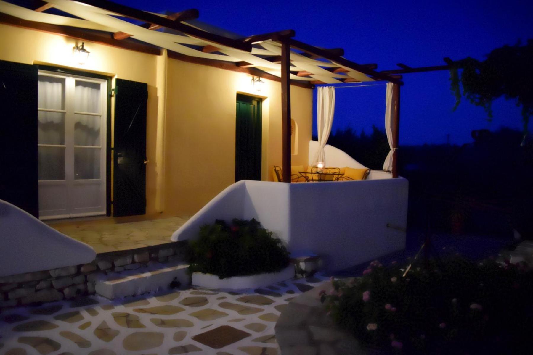 Tzane Studios & Apartments - Steps Away From Golden Beach Chrisi Akti  Esterno foto